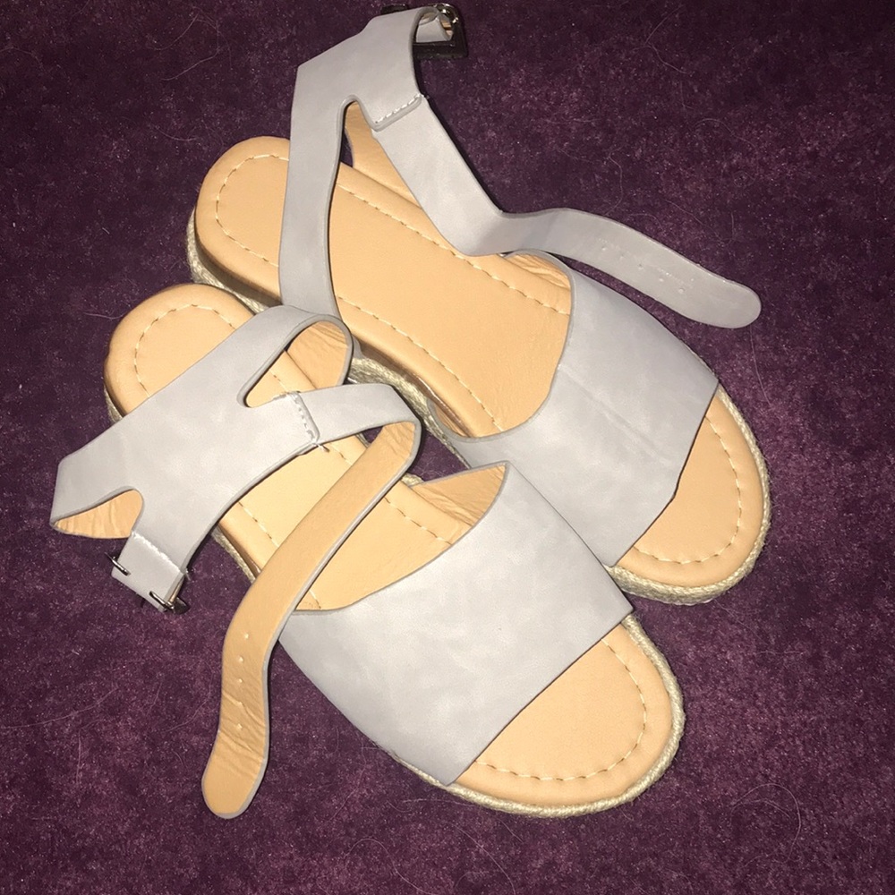 Flatform sandals